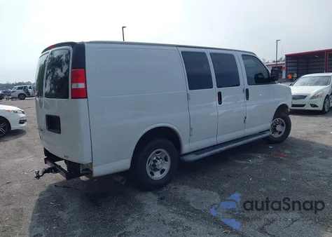 2021 Chevrolet Express G2500 Rwd 2500 Regular Wheelbase Wt z USA, uszkodzony, nr VIN 1GCWGAFPXM1249891